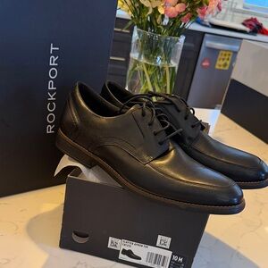 Rockport Men's Black Leather Derbys- Slayter Apron Toe